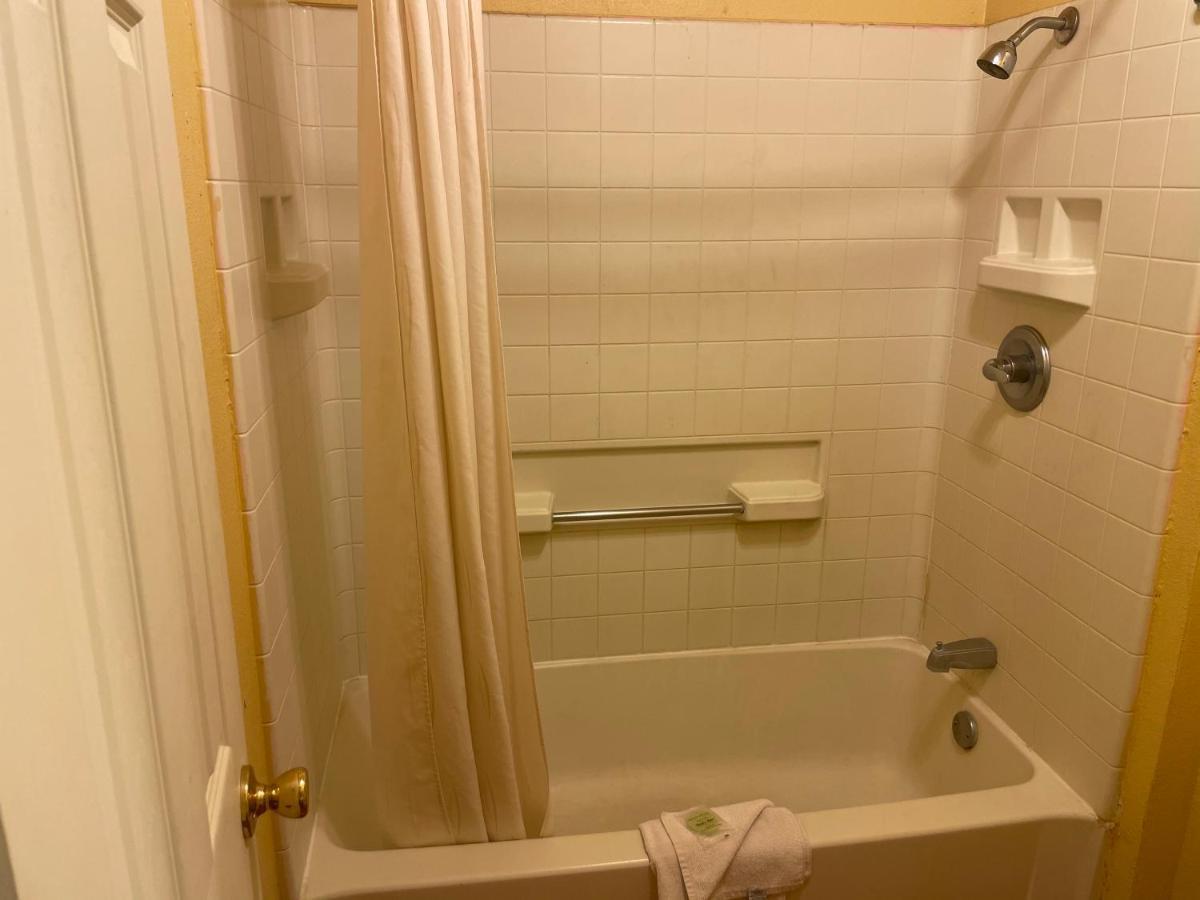 Dilley Executive Inn Екстериор снимка