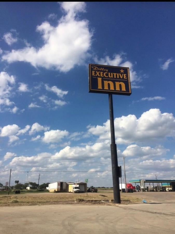 Dilley Executive Inn Екстериор снимка